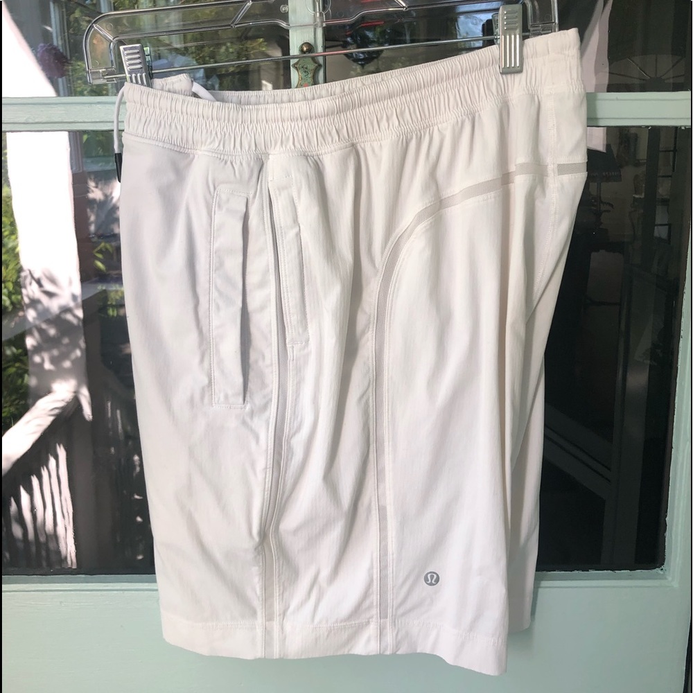 Lululemon Pacebreaker shorts